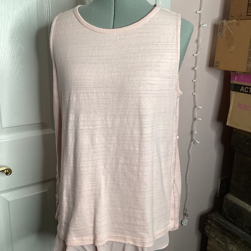 Ann Taylor LOFT pink tank with chiffon and button details Womens large